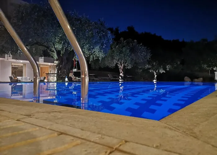 Ipsario Garden Apartment *